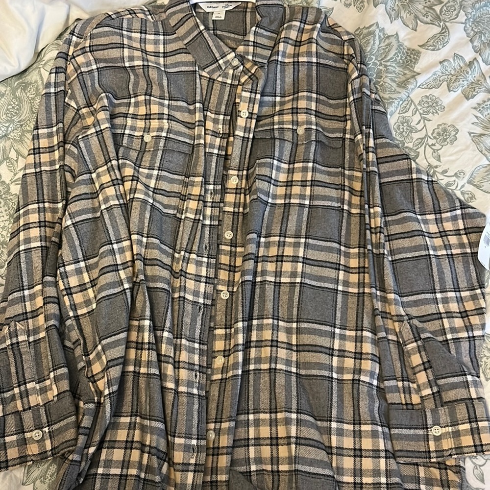 Old navy top 2x new
